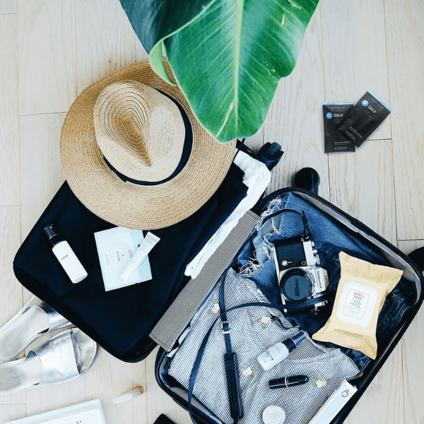 10 Best Gifts for Travelers - Zaca