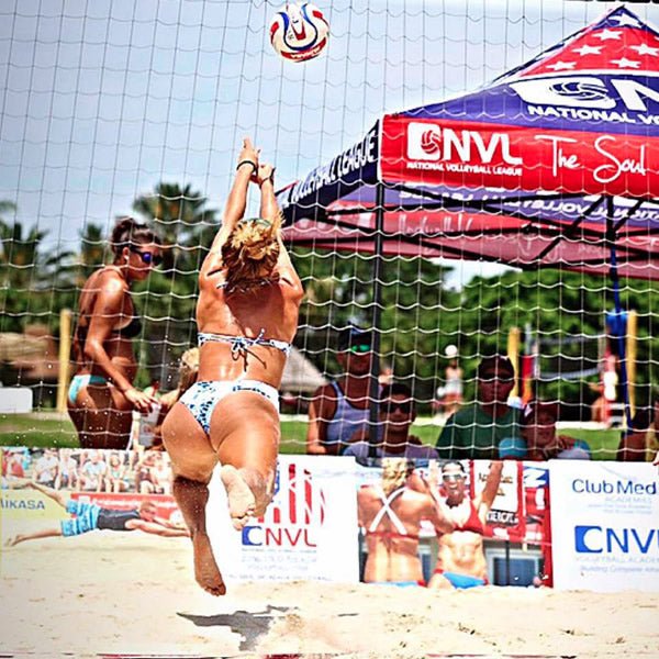 Professional Volleyball player travels across country with recovery tablets - Zaca